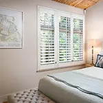 Kloof House - With Solar Backup Power