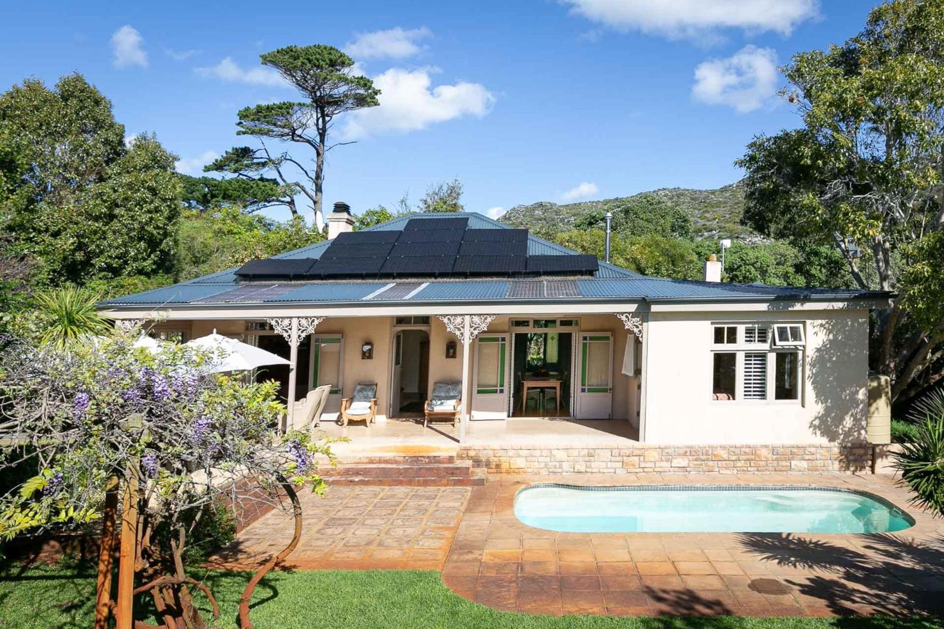 Holiday home Kloof House - With Solar Backup Power