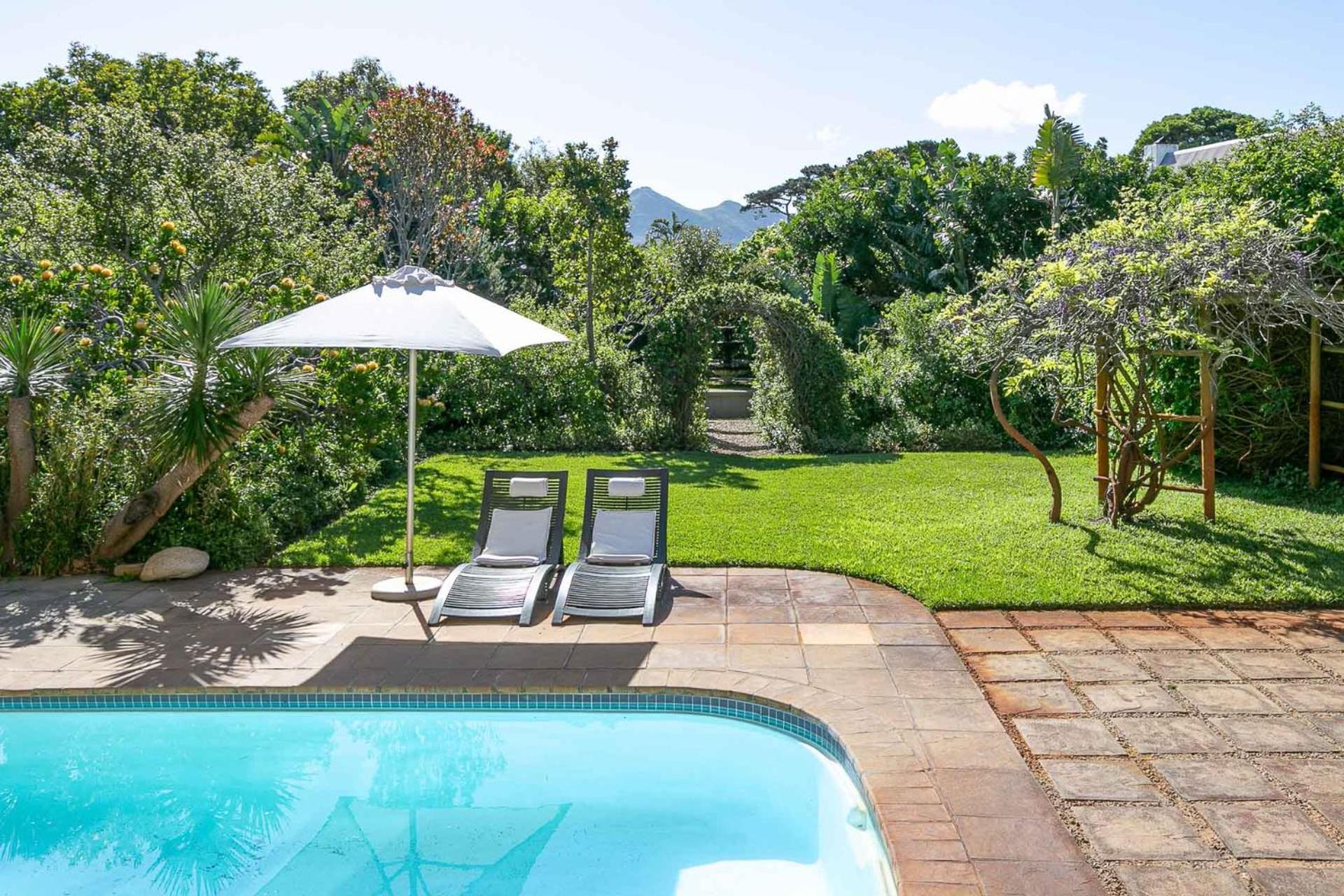 Kloof House - With Solar Backup Power Cape Town