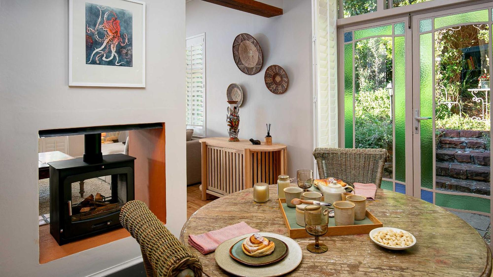 Kloof House - With Solar Backup Power Holiday home