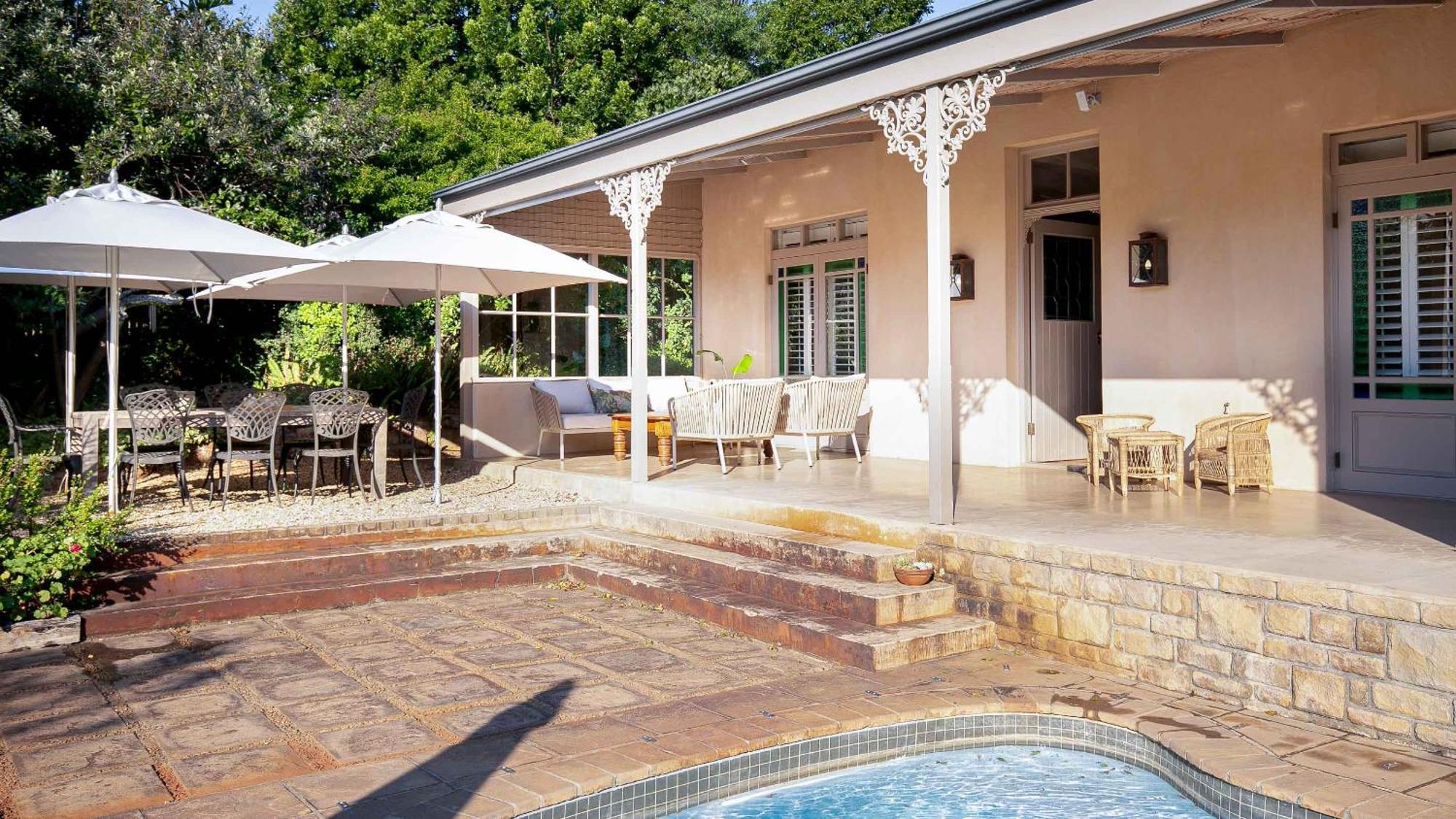 Holiday home Kloof House - With Solar Backup Power Cape Town